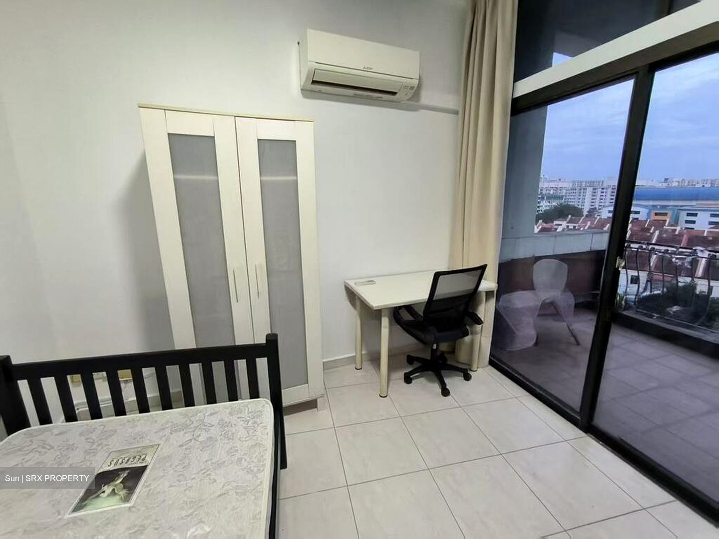 Lakepoint Condominium (D22), Condominium #522324541